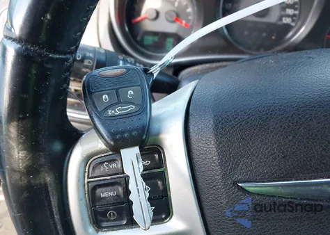 2013 Chrysler 200 Touring из США, поврежденный, VIN 1C3CCBBB9DN655348